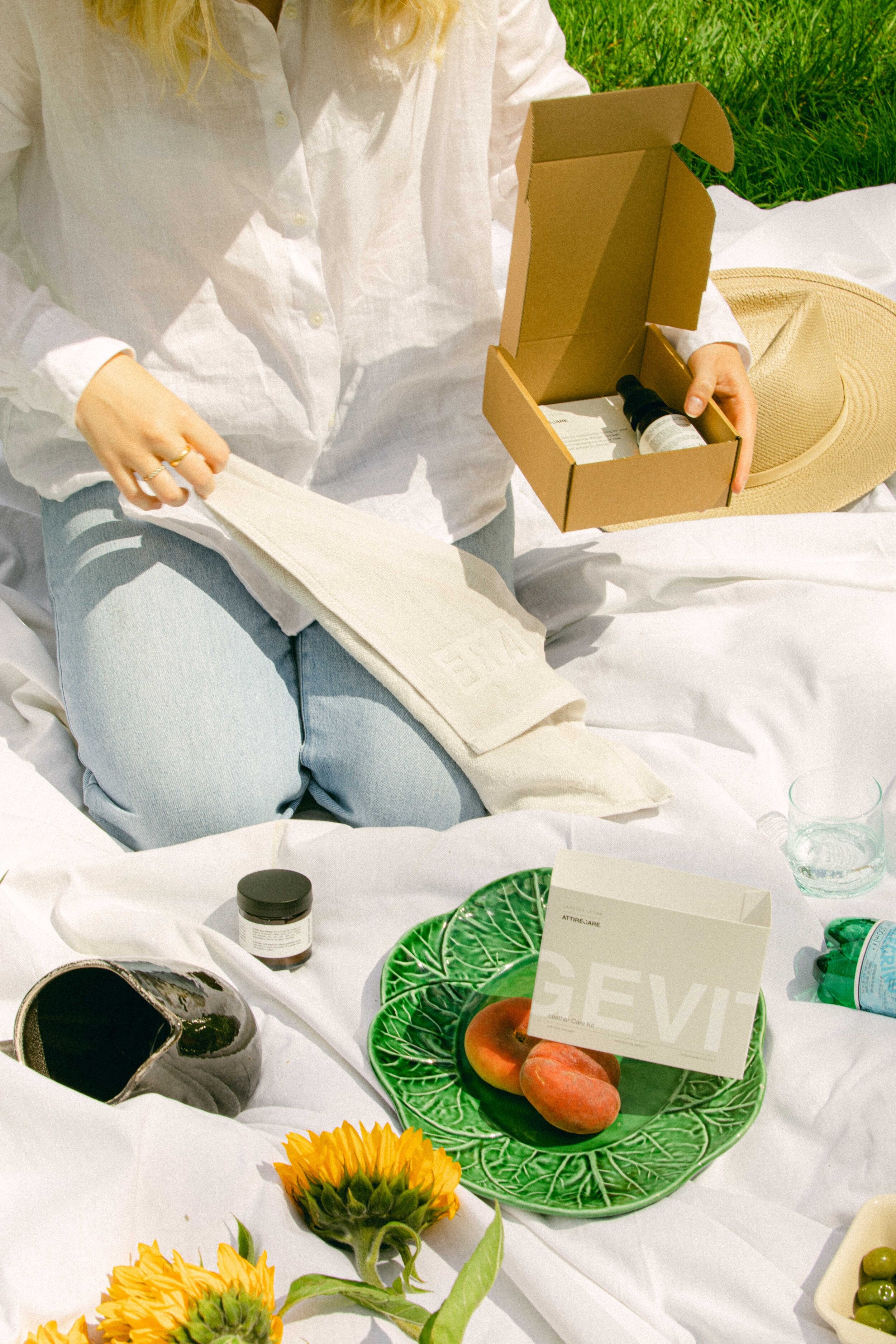 Attirecare X Janessa Leoné - Leather Care Kit